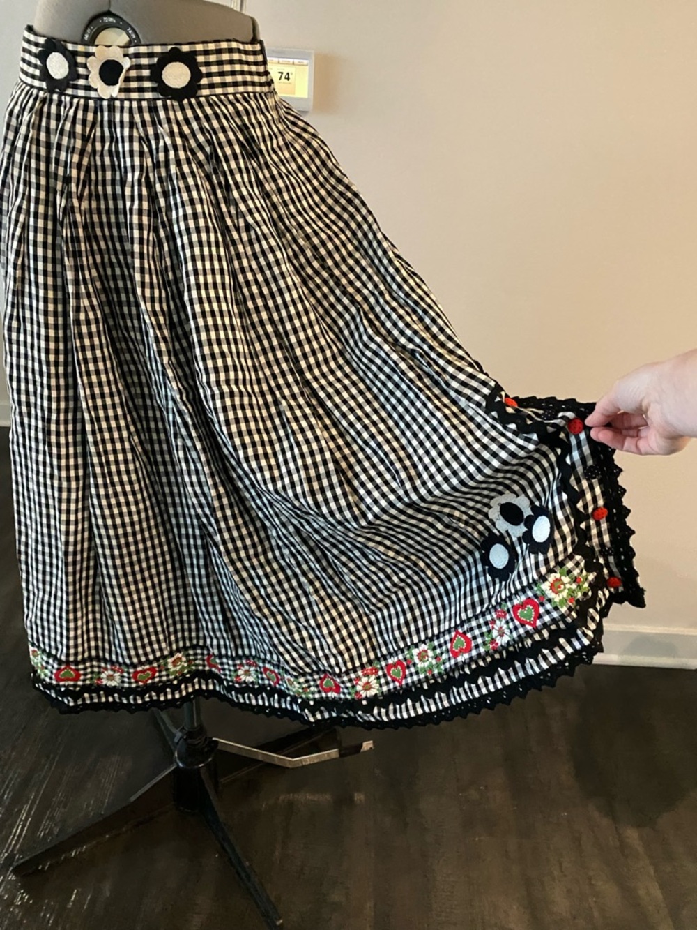 Vintage Handmade Black & White Gingham A-Line Skirt with Floral Trim - Picture 3 of 7
